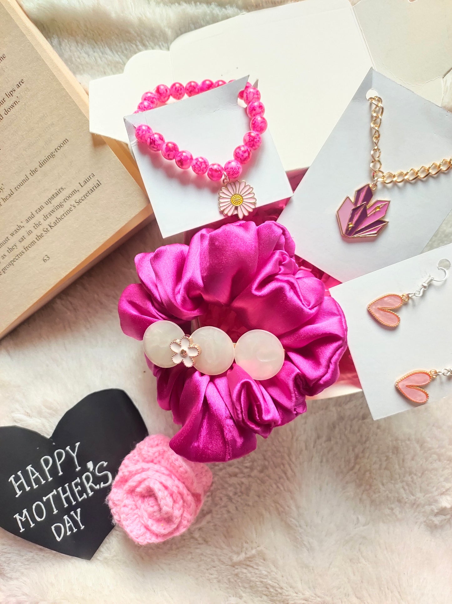 Pink theme hamper